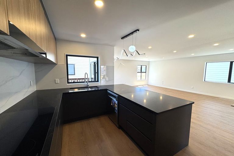 Photo of property in 43c Greenmeadows Avenue, Manurewa East, Auckland, 2102