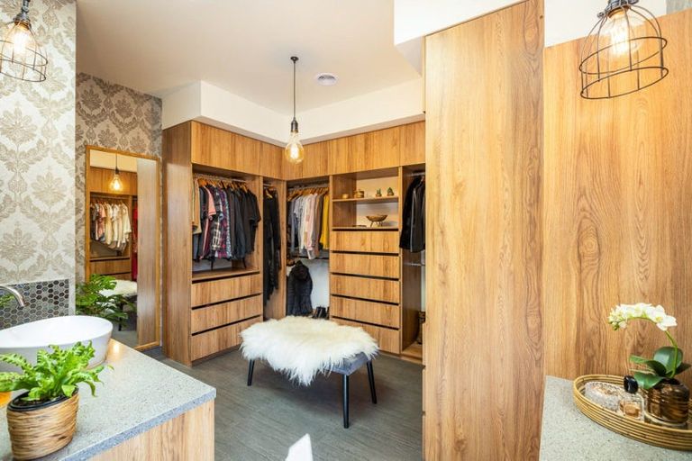 Photo of property in 10 Pike Place, Ferndale, New Plymouth, 4310