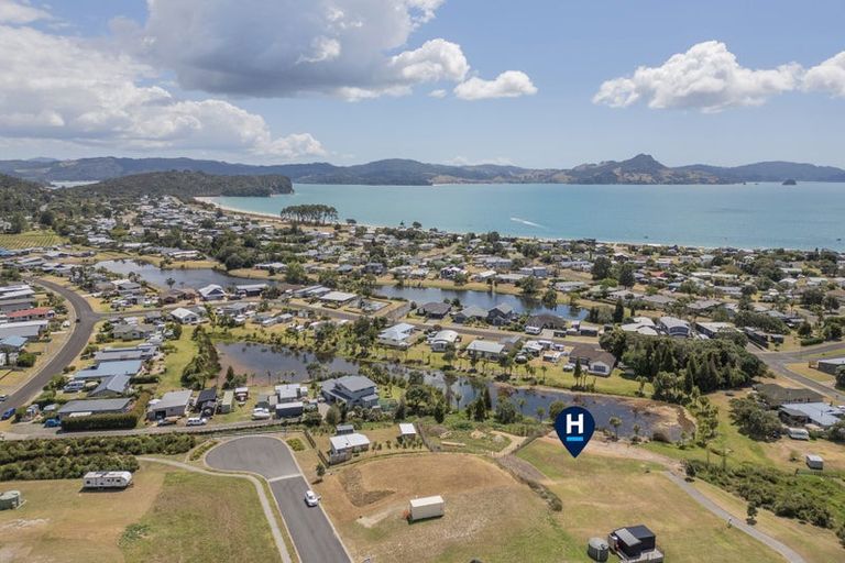 Photo of property in 11 Liberty Place, Cooks Beach, 3591