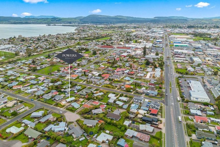 Photo of property in 22 Fenruss Street, Fairy Springs, Rotorua, 3015
