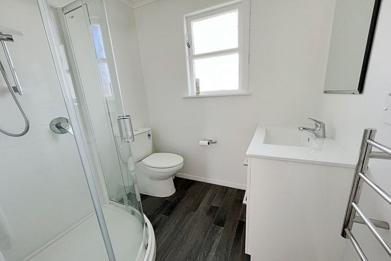 Photo of property in 18 Douglas Street, West End, Palmerston North, 4412