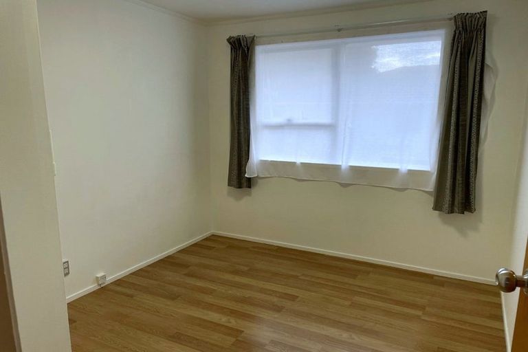 Photo of property in 5 Damson Place, Bucklands Beach, Auckland, 2012