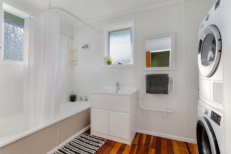 Photo of property in 105 Shakespeare Street, Leamington, Cambridge, 3432