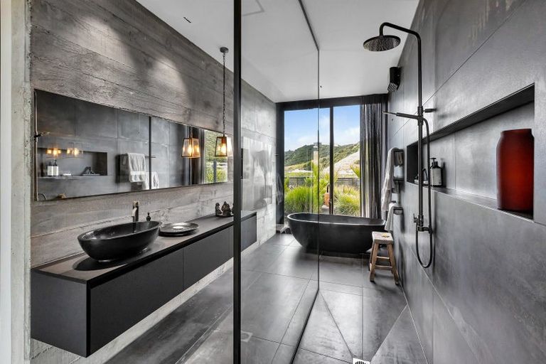 Photo of property in 28 Tangaroa Road, Mangawhai Heads, Mangawhai, 0505