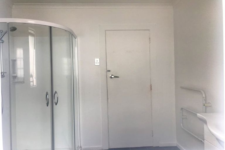 Photo of property in 50 Waldron Crescent, Green Island, Dunedin, 9018