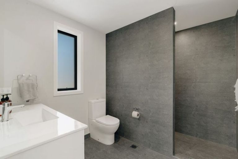 Photo of property in 47a Mcadam Drive, Jacks Point, Queenstown, 9371