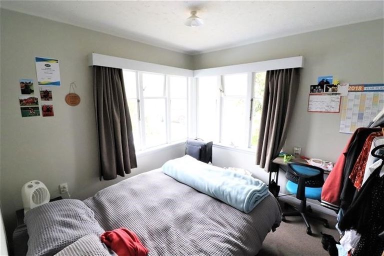 Photo of property in 1 Ludecke Place, Sockburn, Christchurch, 8042