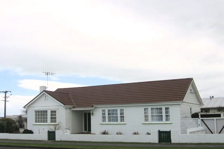 Photo of property in 36 Stuckey Street, Levin, 5510