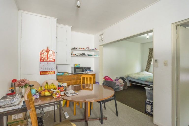 Photo of property in 53 Hawker Street, Mount Victoria, Wellington, 6011
