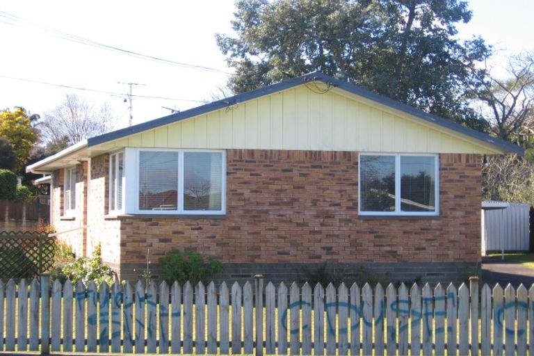 Photo of property in 1/6 Snell Avenue, Papakura, 2110