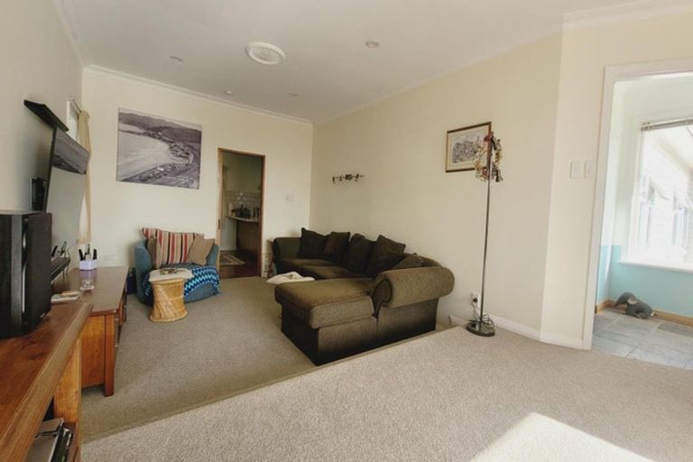 Photo of property in 70 Rawhiti Road, Pukerua Bay, Porirua, 5026