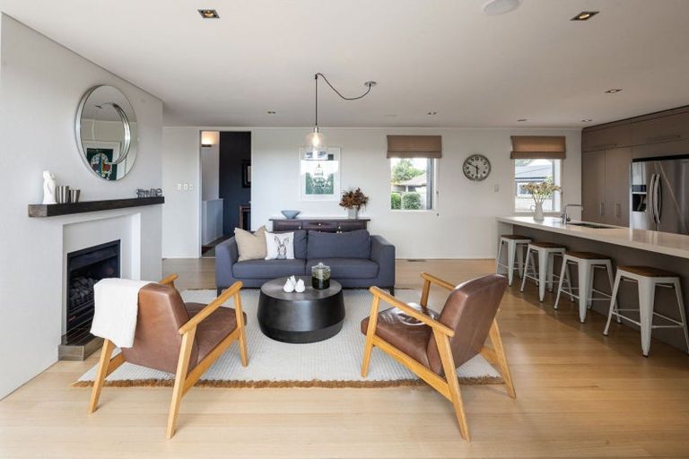 Photo of property in 42 Beerescourt Road, Beerescourt, Hamilton, 3200