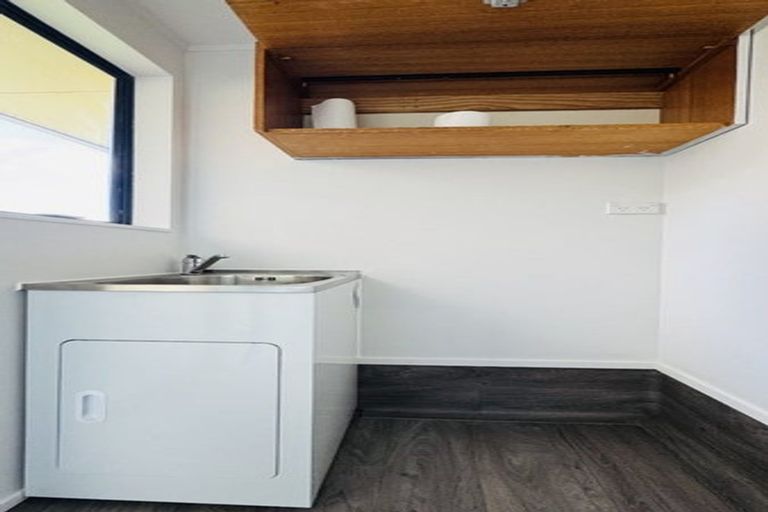 Photo of property in 47a Sutton Crescent, Papakura, 2110