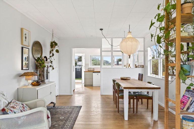 Photo of property in 14 Ropata Street, Kaiti, Gisborne, 4010