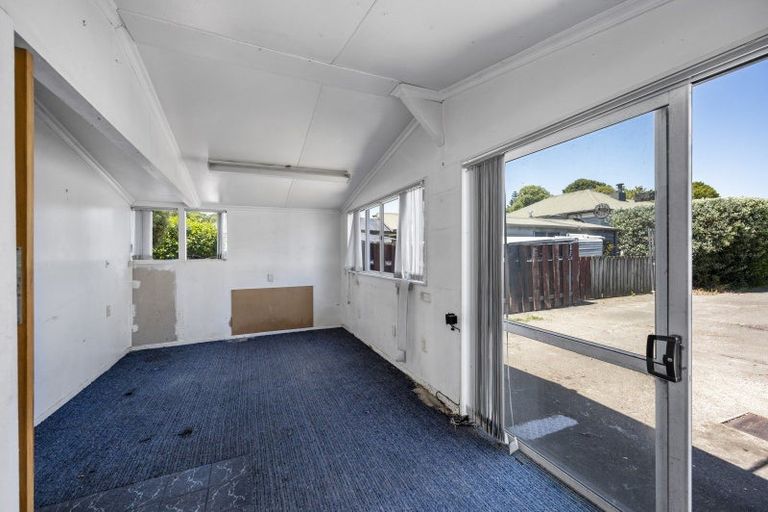 Photo of property in 102 Frederick Street, Mayfair, Hastings, 4122