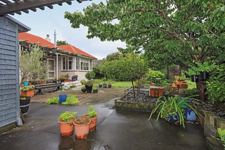 Photo of property in 1106 Cunningham Crescent, Mayfair, Hastings, 4122