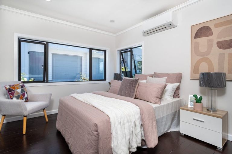 Photo of property in 1e Stottholm Road, Titirangi, Auckland, 0604