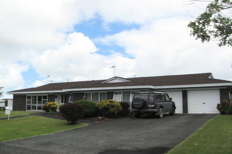 Photo of property in 7 Syntax Place, Conifer Grove, Takanini, 2112