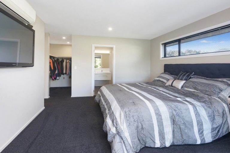 Photo of property in 60 Luxembourg Crescent, Halswell, Christchurch, 8025