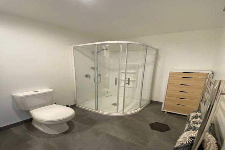 Photo of property in 6 Mataraki Place, Wanaka, 9305