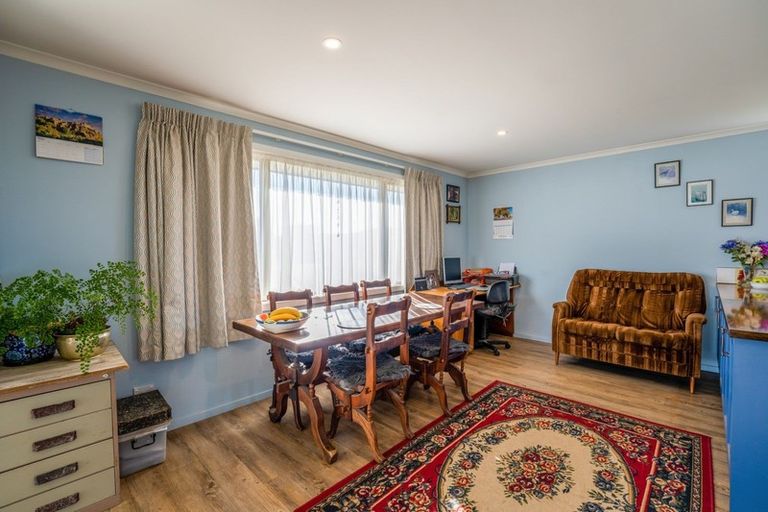 Photo of property in 35 Chester Street, Hampden, 9410