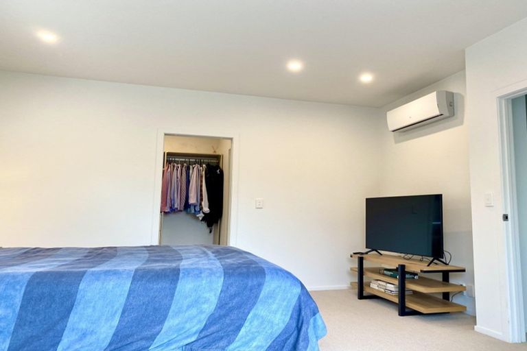 Photo of property in 2/660 Beach Road, Browns Bay, Auckland, 0630