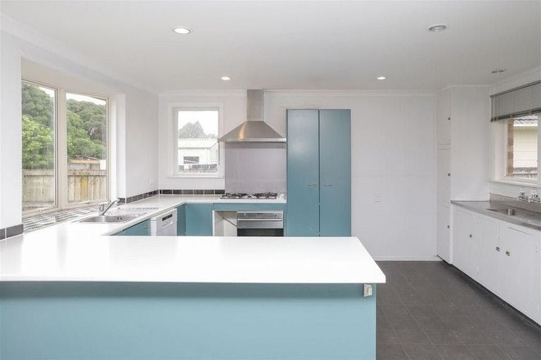 Photo of property in 35 Montgomery Crescent, Bader, Hamilton, 3206