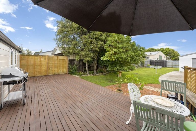 Photo of property in 39 Mako Mako Road, Levin, 5510