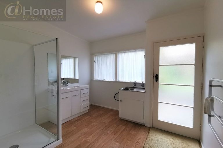Photo of property in 10 Manuka Street, Orewa, 0931