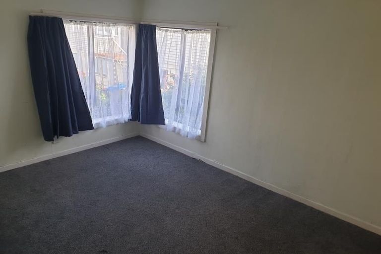 Photo of property in 24 Hamlin Road, Mount Wellington, Auckland, 1060