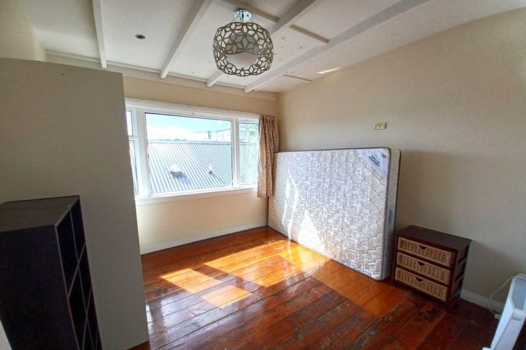 Photo of property in 1-3 Mudges Terrace, Newtown, Wellington, 6021