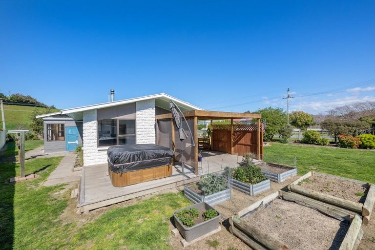 Photo of property in 14 Wakefield Street, Seddon, 7210