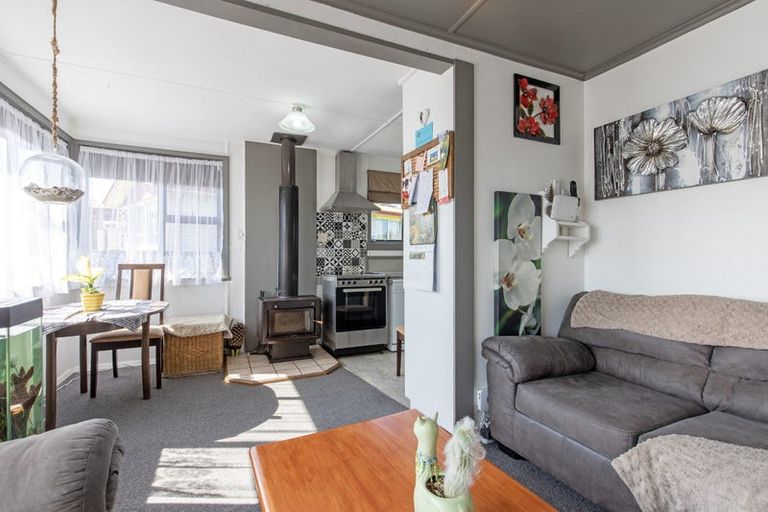 Photo of property in 30 Churchill Street, Waipukurau, 4200