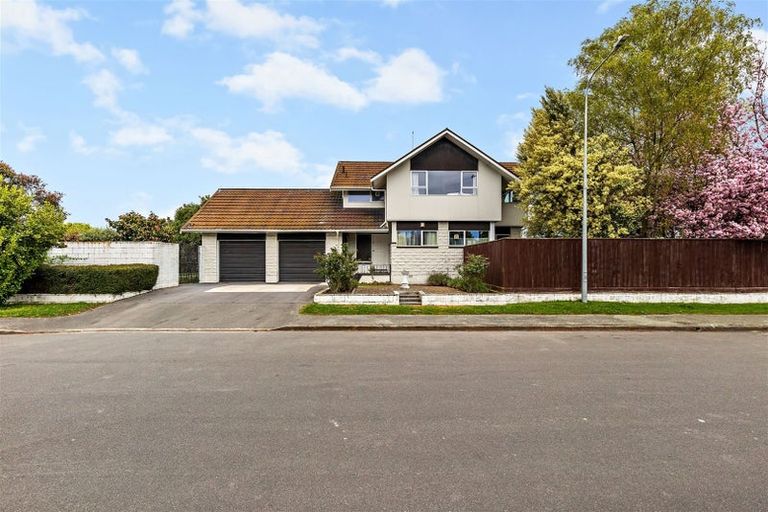 Photo of property in 35 Bucknell Street, Sockburn, Christchurch, 8042