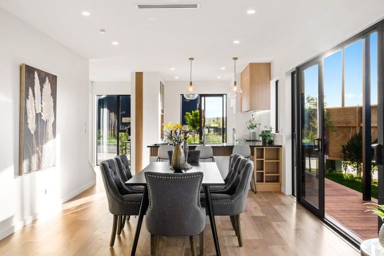 Photo of property in 1 Dorset Down Drive, Karaka, 2580