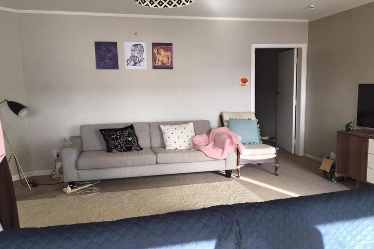 Photo of property in 19 Hania Street, Mount Victoria, Wellington, 6011