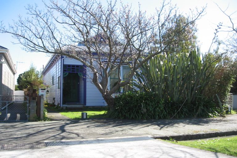 Photo of property in 97 Church Street, West End, Palmerston North, 4412