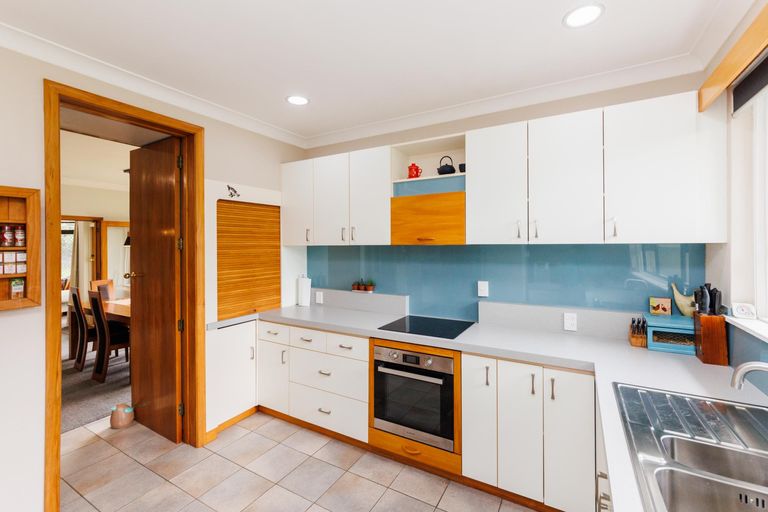 Photo of property in 5 Ashburn Lane, Awapuni, Palmerston North, 4412