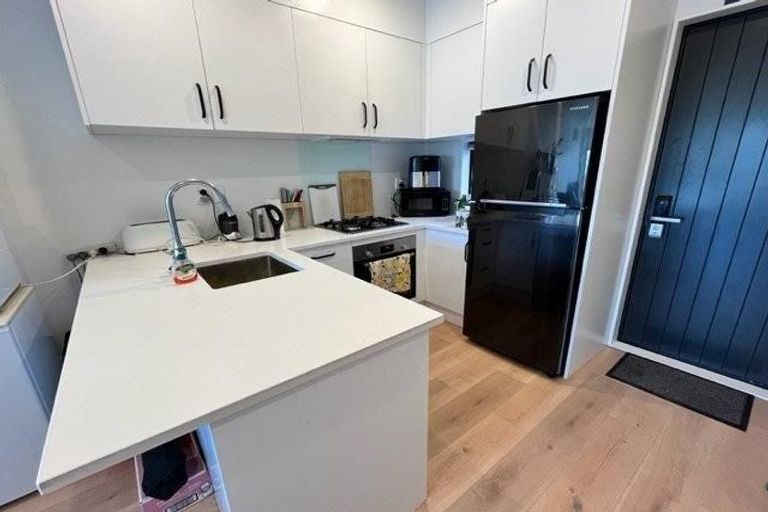 Photo of property in 3/60 Highland Drive, Highland Park, Auckland, 2010