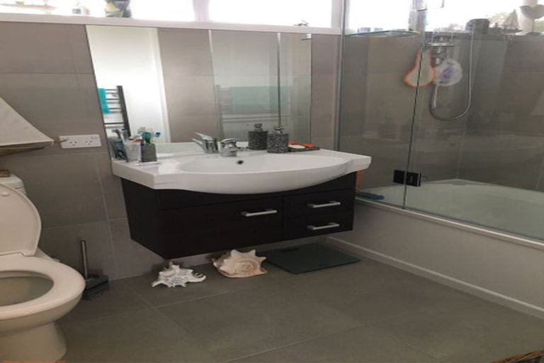 Photo of property in 6 Philip Place, Hillcrest, Auckland, 0627