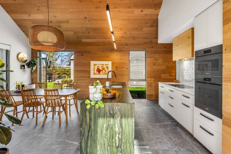 Photo of property in 58 Garden Road, Merivale, Christchurch, 8014