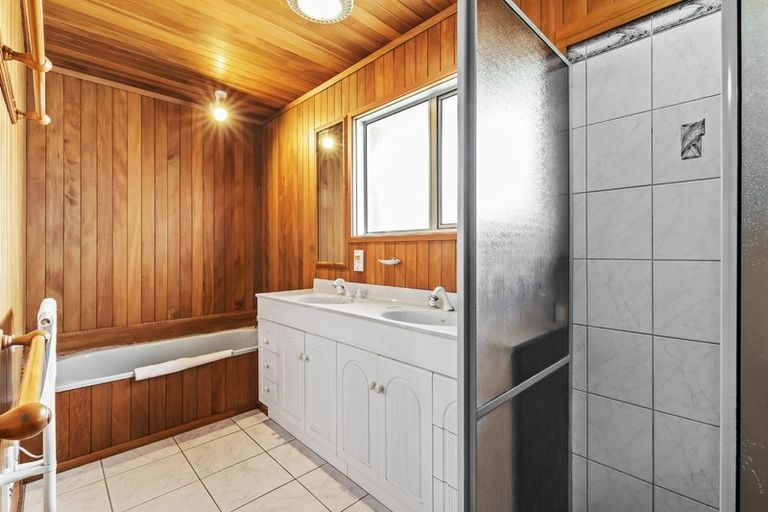 Photo of property in 34 Withers Road, Glen Eden, Auckland, 0602