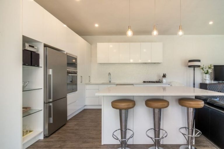 Photo of property in 11 Lingard Street, St Albans, Christchurch, 8052