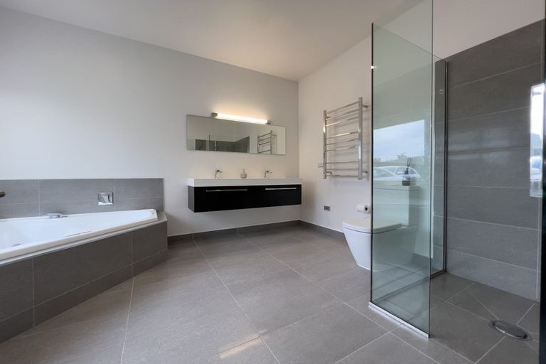 Photo of property in 66 Milns Road, Halswell, Christchurch, 8025