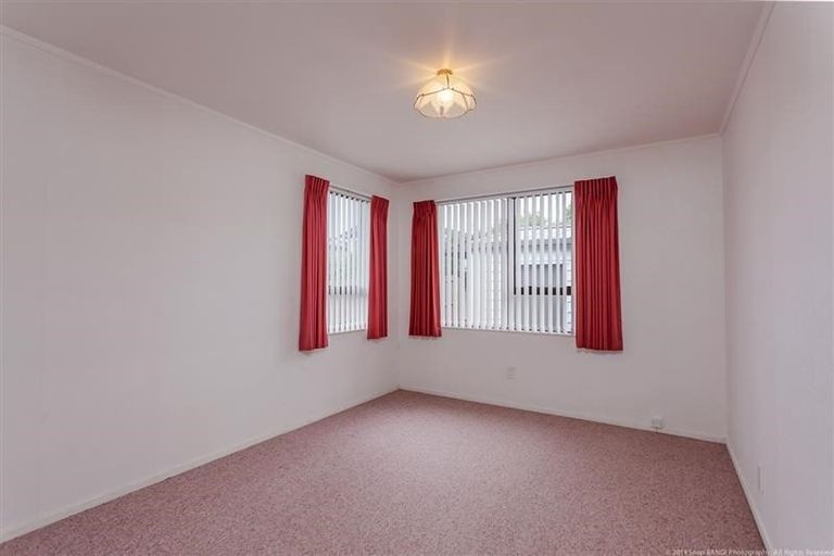 Photo of property in 63 Hassan Drive, Massey, Auckland, 0614