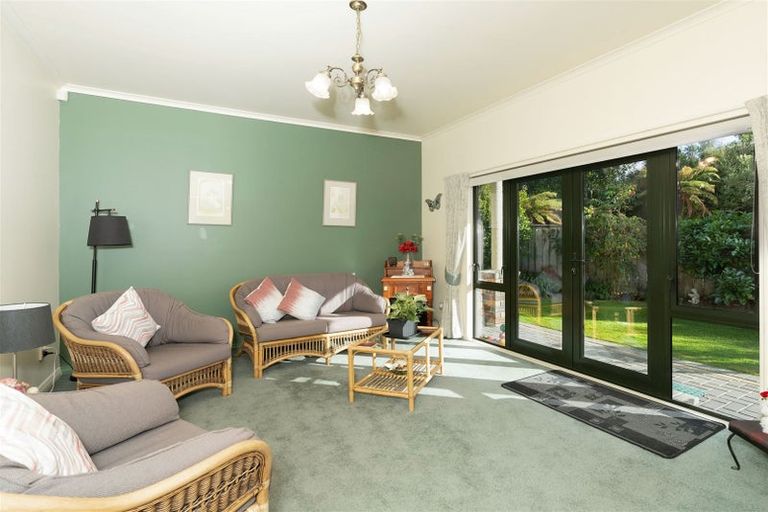 Photo of property in 6 Hillcrest Lane, Levin, 5510