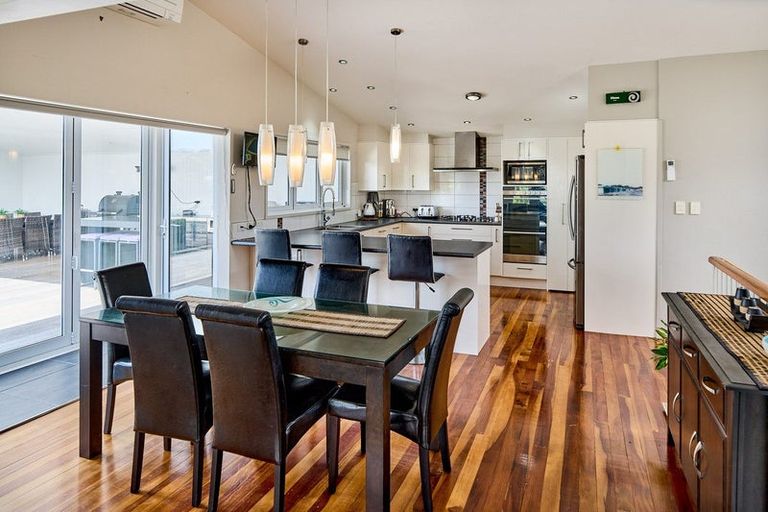 Photo of property in 5b Whitehouse Road, Titahi Bay, Porirua, 5022