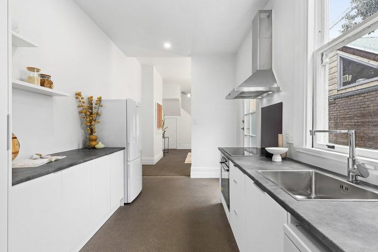 Photo of property in 79 Aro Street, Aro Valley, Wellington, 6021