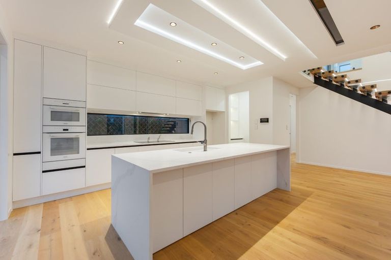 Photo of property in 34 Kumukumu Road, Long Bay, Auckland, 0630