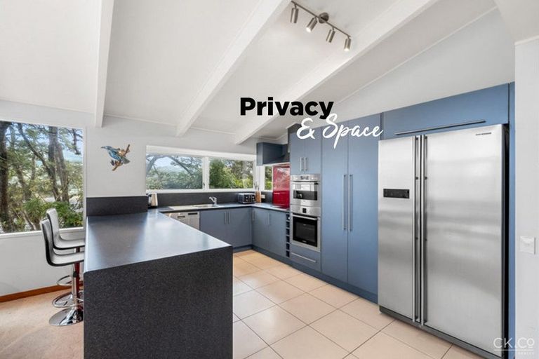 Photo of property in 72a Chatsworth Road, Silverstream, Upper Hutt, 5019